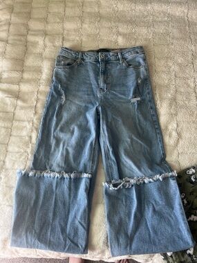 BCBG Light Blue Wide-Leg Raw Hem Jeans